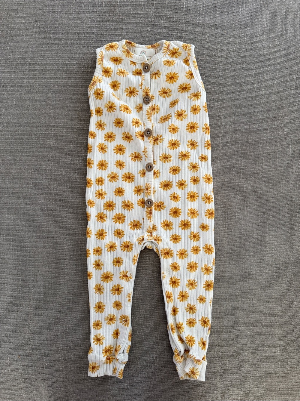 Willow and Whimsy Sleeveless Daisy One-Piece Romper